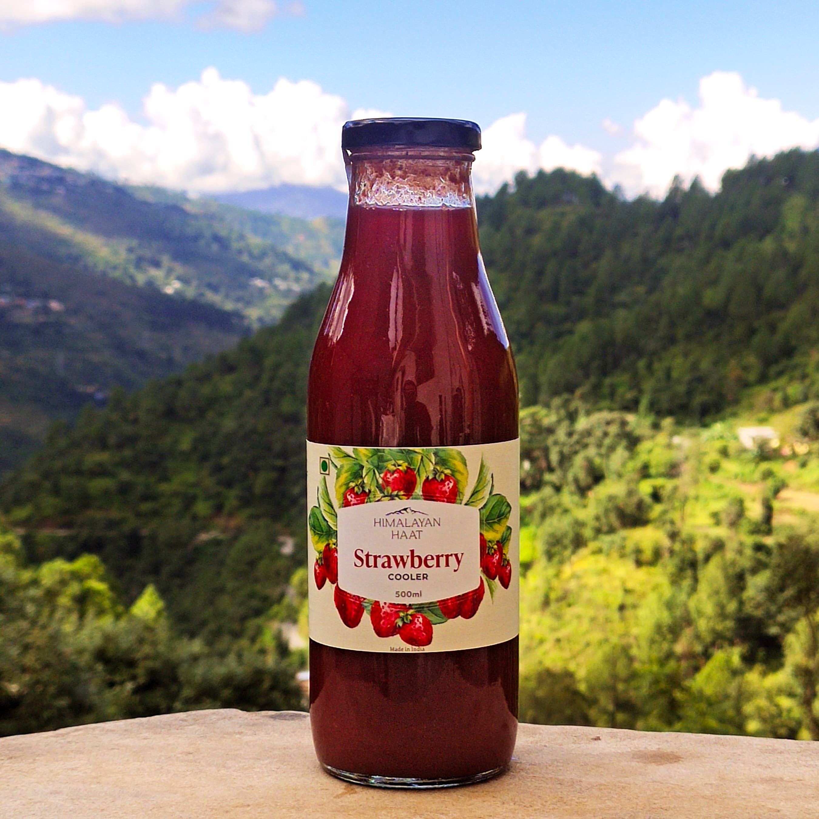Himalayan Haat Strawberry Cooler 500ml